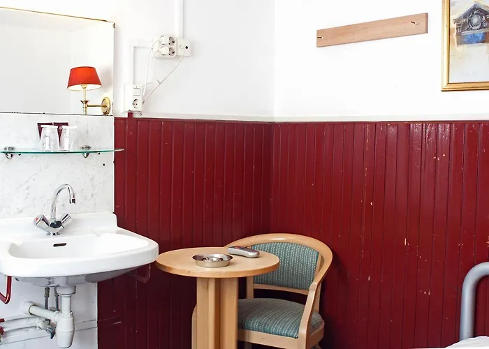 Отель De Mallemoolen Амстердам